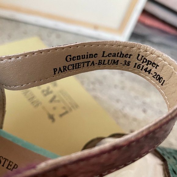 Last Pair!!!PARCHETTA PUMP from L'Artiste by Spring Step - Picture 5 of 8